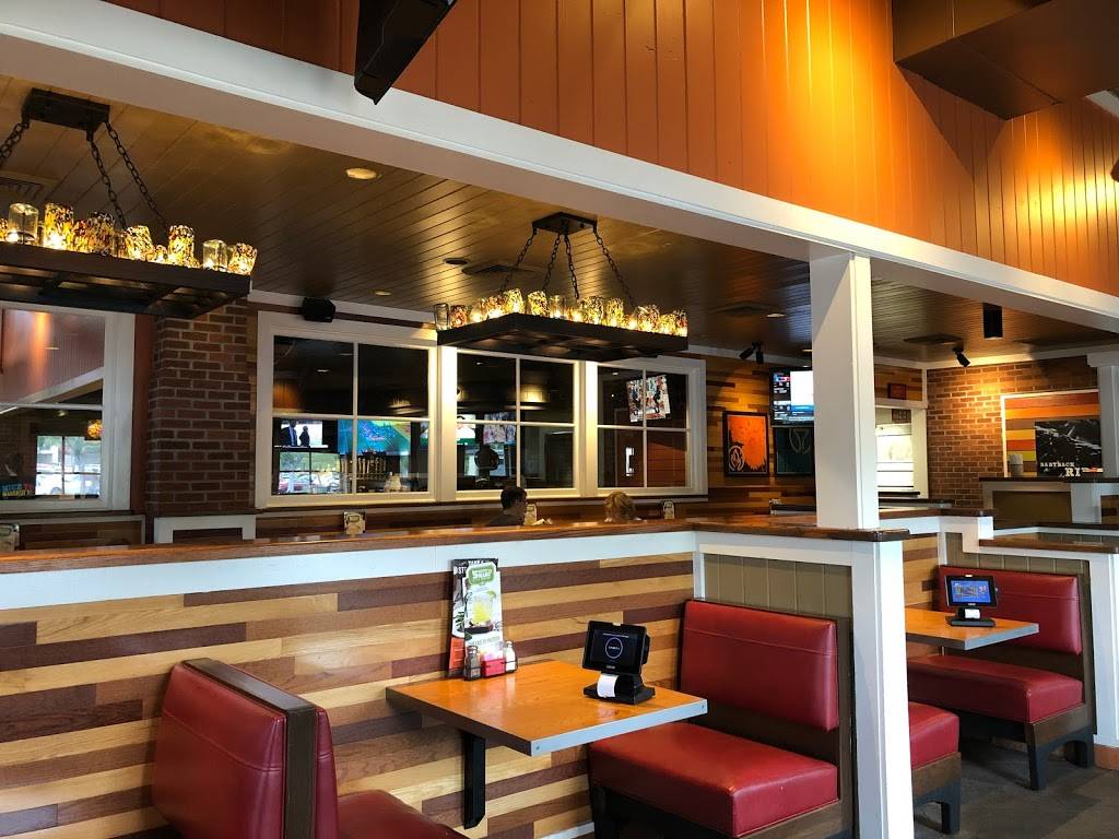 Chilis Grill & Bar | 3745 Alton Pkwy, Irvine, CA 92606, USA | Phone: (949) 250-8636