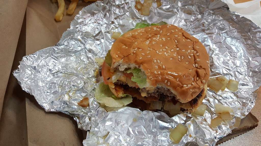 Five Guys | 12515 Frederick St, Moreno Valley, CA 92553, USA | Phone: (951) 656-0777