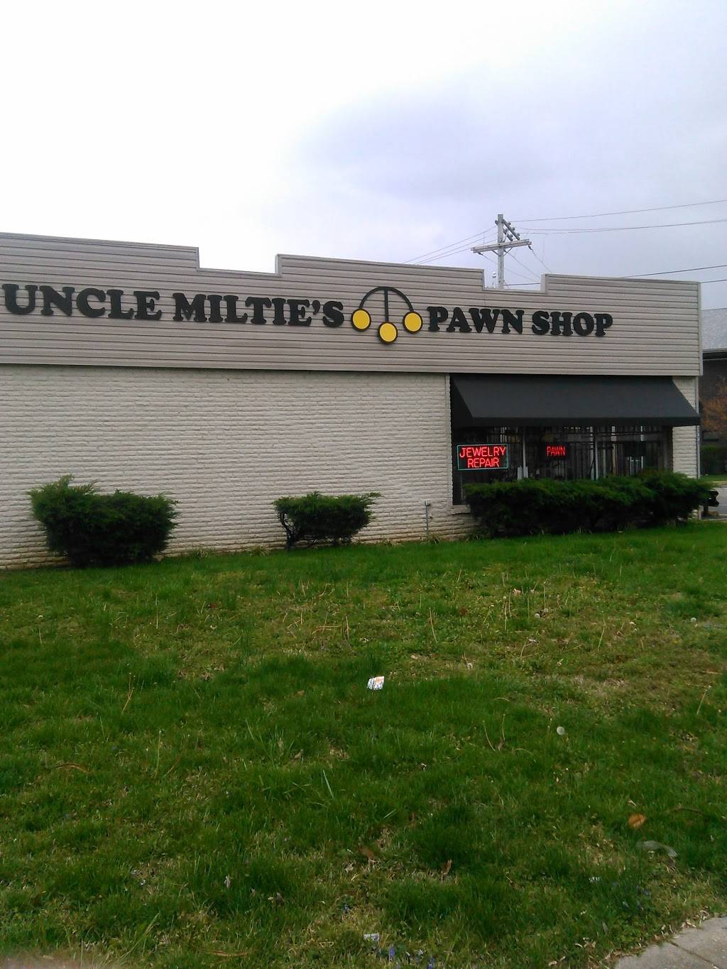 Uncle Milties Pawn Shop | Photo 10 of 10 | Address: 3775 Southern Pkwy, Louisville, KY 40214, USA | Phone: (502) 364-8844