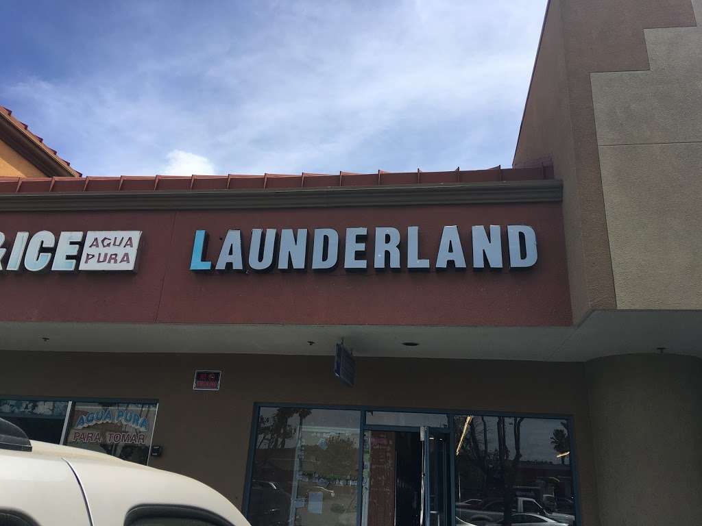 Launderland | 1675 N Perris Blvd, Perris, CA 92571 | Phone: (951) 906-3598