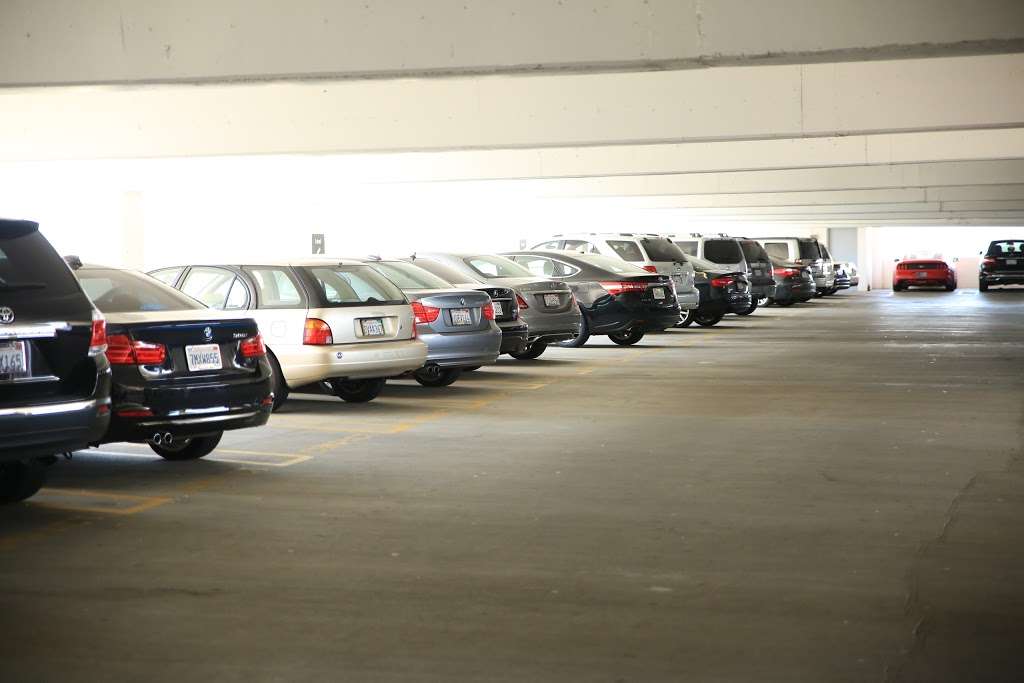 Joes Airport Parking | 6151 W Century Blvd, Los Angeles, CA 90045, USA | Phone: (310) 670-0290