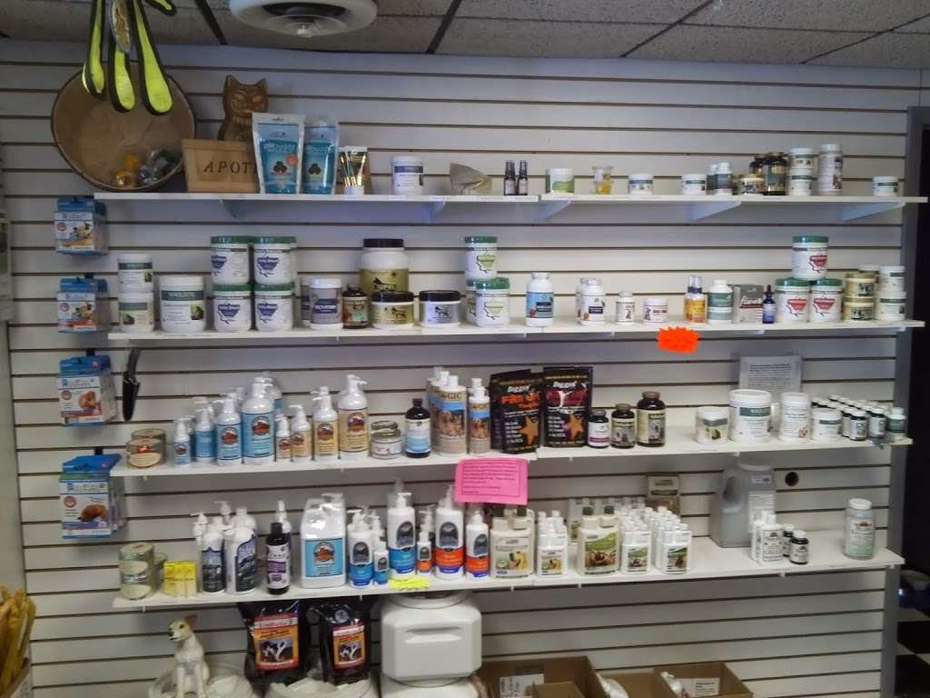 Pages Healthy Paws | 696 S Rand Rd, Lake Zurich, IL 60047, USA | Phone: (847) 550-1002