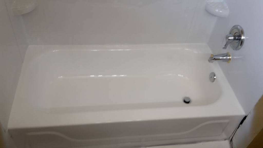 Cook Construction Bathtub Refinishing | 1941 Dellwood Dr, Fort Wayne, IN 46803, USA | Phone: (260) 602-9205