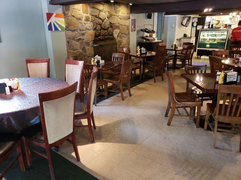 The Cafe at The Woods | 3500 Woods Way, Lehighton, PA 18235, USA | Phone: (610) 377-9577