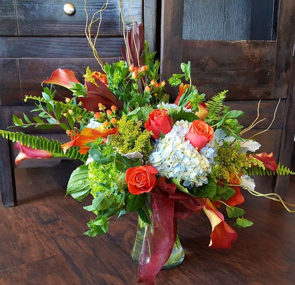 Midwood Flower Shop | 2415 Central Ave, Charlotte, NC 28205, USA | Phone: (704) 376-7500