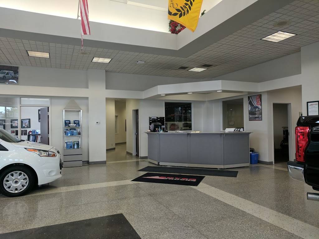 Boyer Ford Trucks, Inc. | 2425 Broadway St NE, Minneapolis, MN 55413, USA | Phone: (612) 378-6000