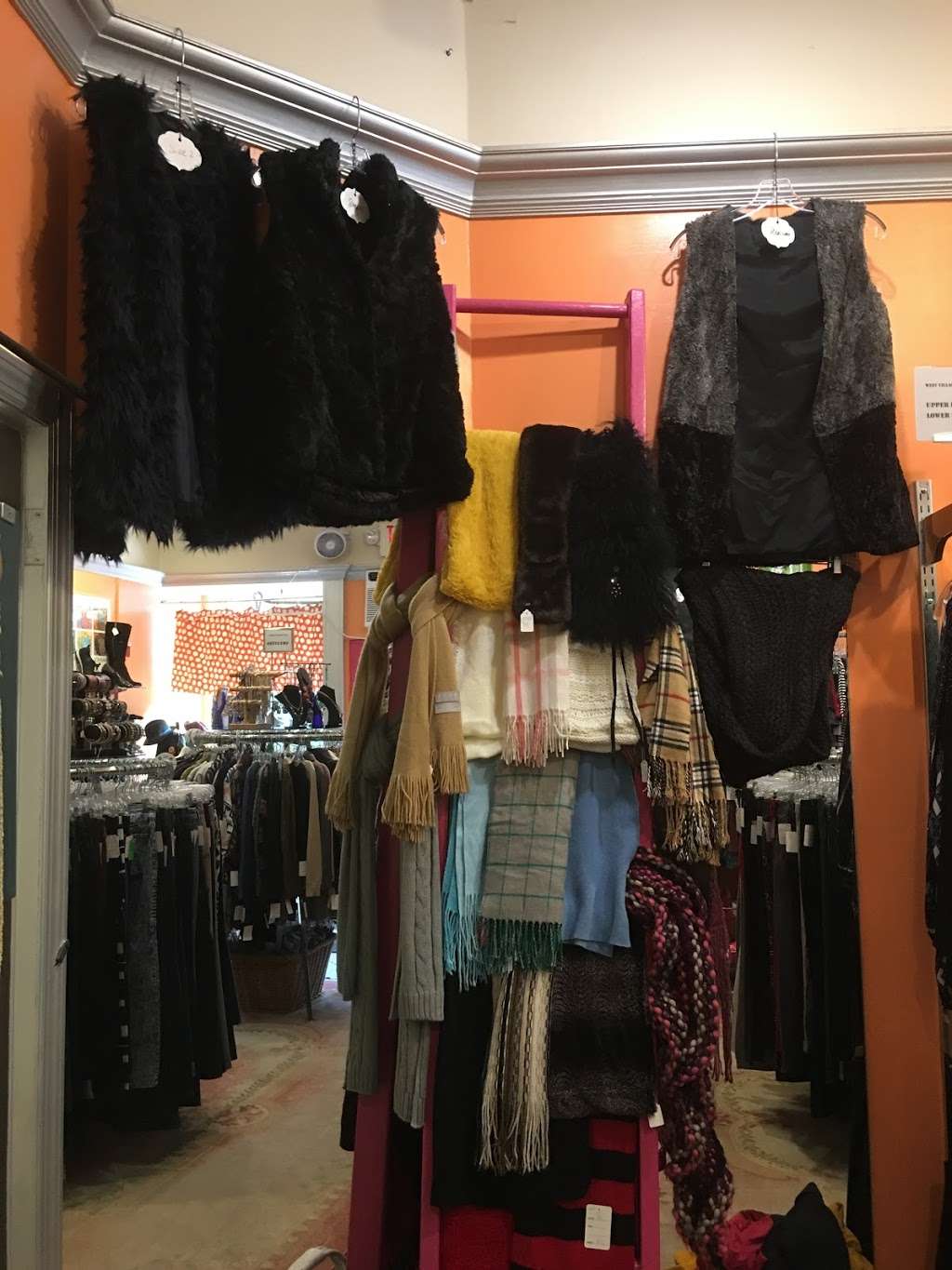 West Village Clothing | 410 Ridgewood Rd, Maplewood, NJ 07040, USA | Phone: (973) 762-1700