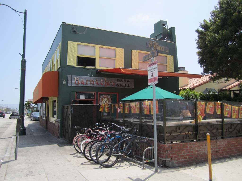 Barnacles Bar & Grill | 837 Hermosa Ave, Hermosa Beach, CA 90254, USA | Phone: (310) 798-9064