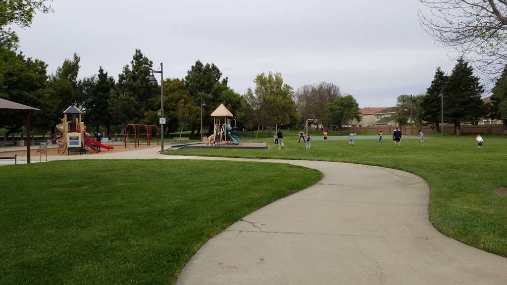 Ridgeview Park | 4966 Silver Creek Rd, Fairfield, CA 94534, USA | Phone: (707) 428-7431