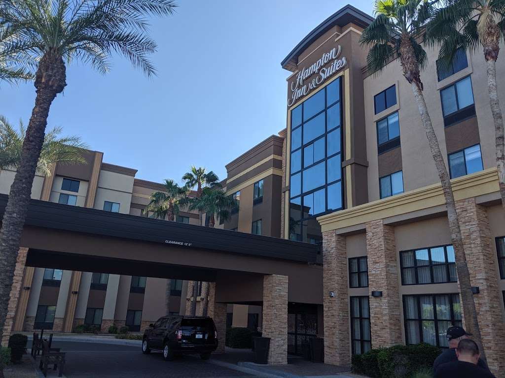 Hampton Inn & Suites Phoenix Glendale-Westgate | 6630 N 95th Ave, Glendale, AZ 85305 | Phone: (623) 271-7771