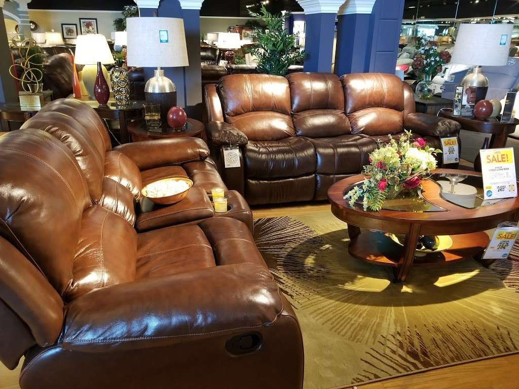 Kanes Furniture - Orlando (S. Orange Blossom Trail) | 9545 S Orange Blossom Trail, Orlando, FL 32837 | Phone: (407) 888-3171