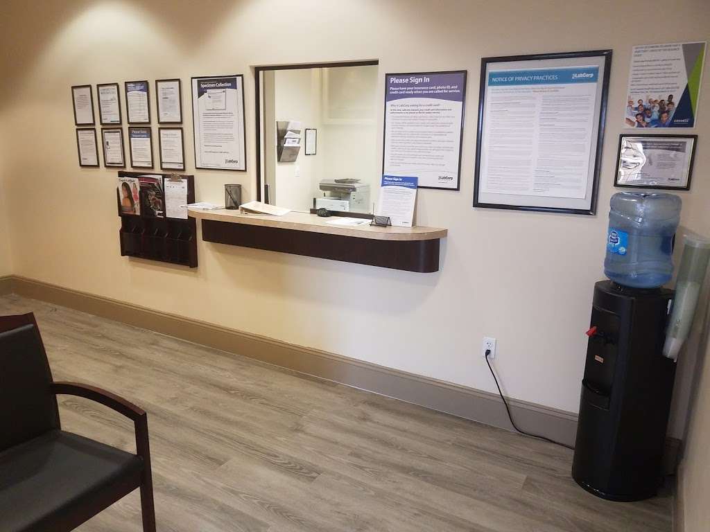 LabCorp | 8575 NE 138th Ln #201, Lady Lake, FL 32159 | Phone: (352) 259-6238