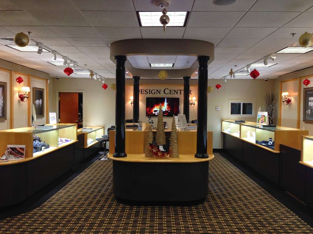 Stardust Jewelers of Mendon | 12 Uxbridge Rd, Mendon, MA 01756, USA | Phone: (508) 478-2312