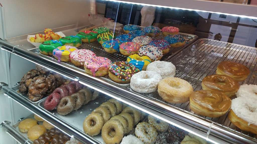 Olivias Donut Shoppe | 12806 Broadway St, Pearland, TX 77584, USA | Phone: (346) 754-5924