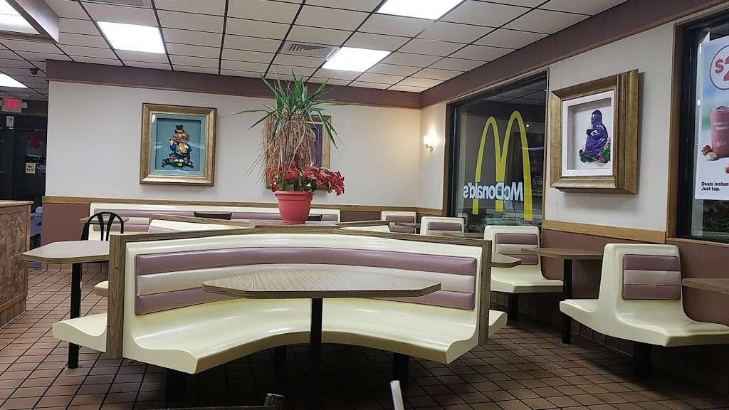 McDonalds | 10260 Griffin Rd, Cooper City, FL 33328, USA | Phone: (954) 434-6938