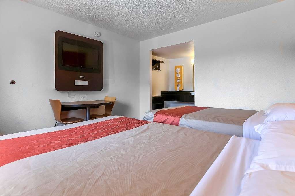 Motel 6 Pleasanton | 5102 Hopyard Rd, Pleasanton, CA 94588, USA | Phone: (925) 463-2626