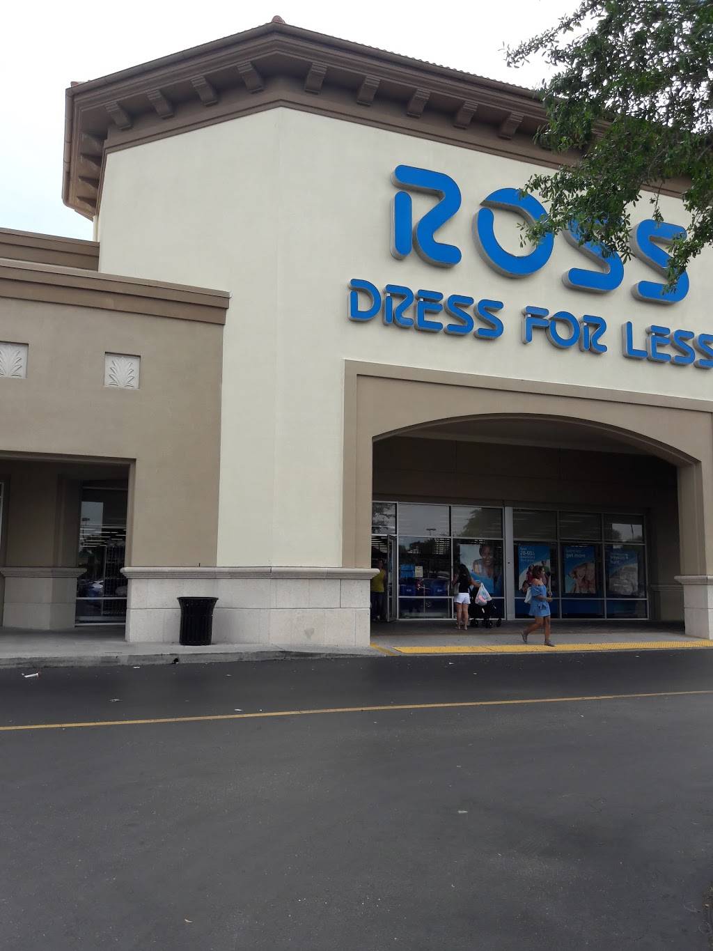 Ross Dress for Less | 2756 E Colonial Dr, Orlando, FL 32803, USA | Phone: (407) 896-8885