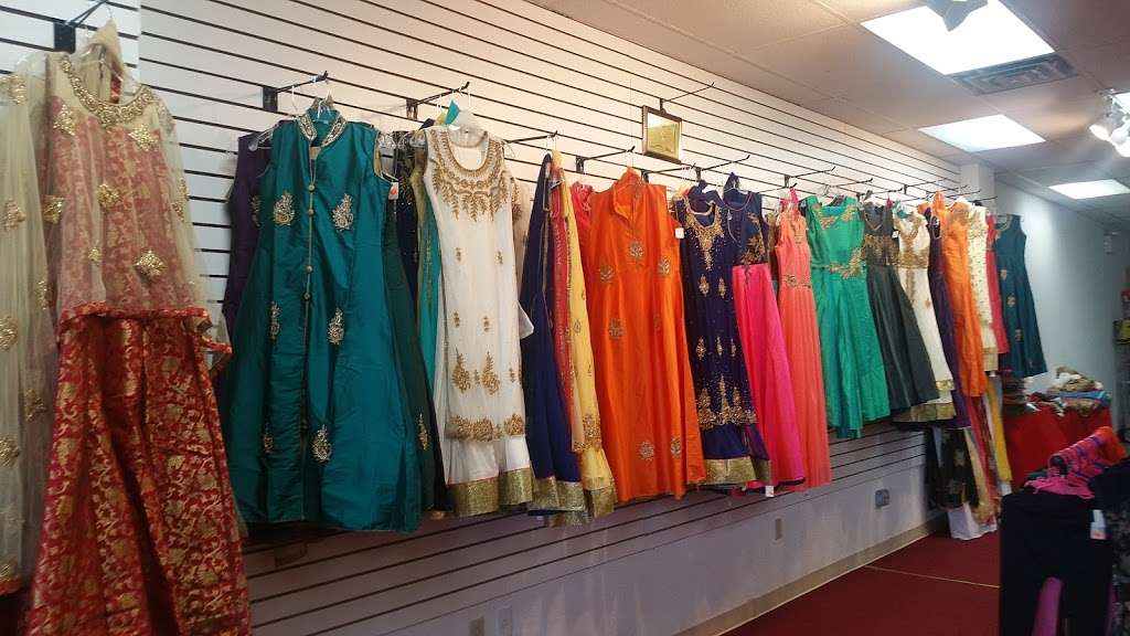 SAMAIRA INDIAN CLOTHING AND BRIDAL | 3650 Nazareth Pike unit 13, Bethlehem, PA 18020 | Phone: (610) 419-4331