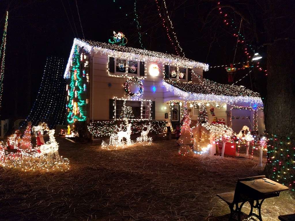 Christmas Lights - home goods store  | Photo 2 of 3 | Address: 4 Debbie Pl, Dover, NJ 07801, USA