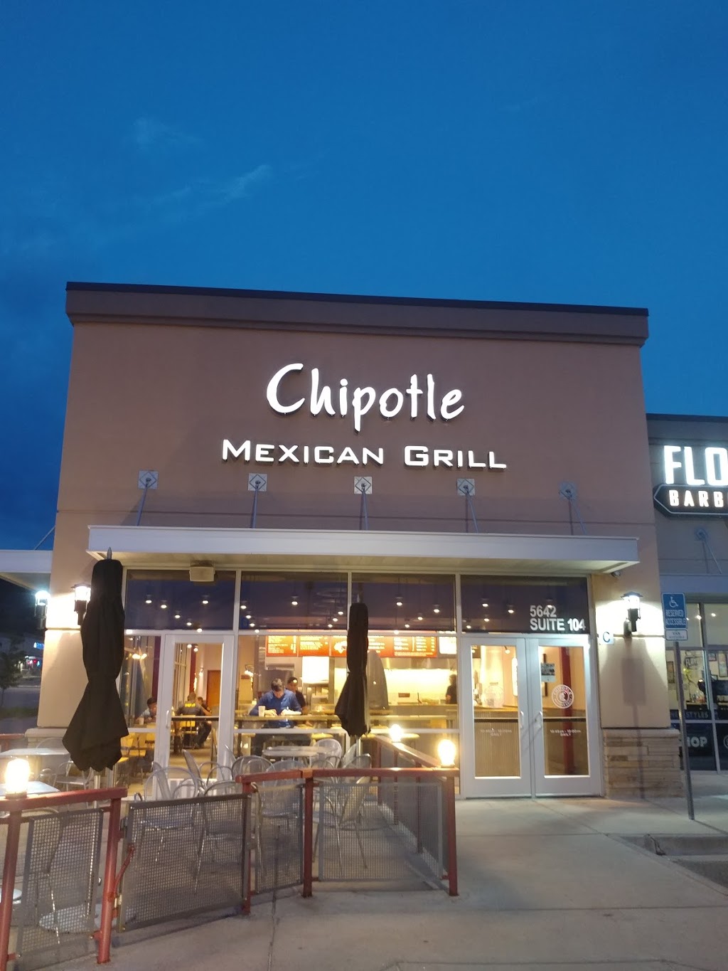 Chipotle Mexican Grill | 5642 Allen Way Ste 104, Castle Rock, CO 80108, USA | Phone: (303) 663-0552