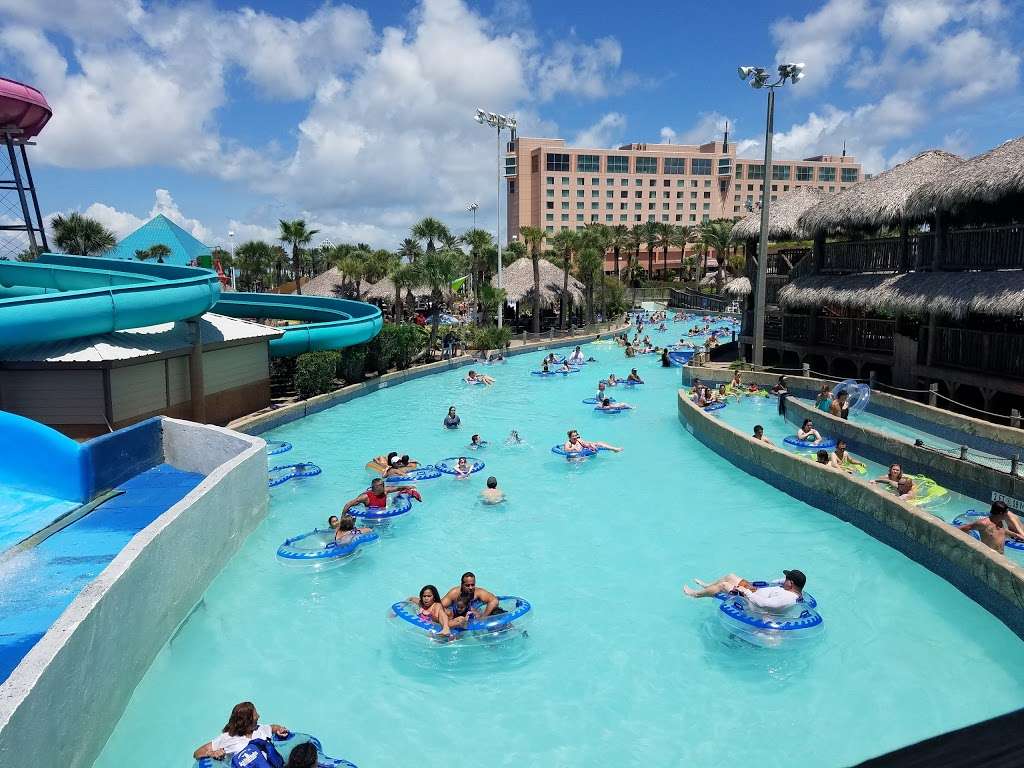 Schlitterbahn Waterpark Galveston | 2026 Lockheed Rd, Galveston, TX 77554, USA | Phone: (409) 770-9283