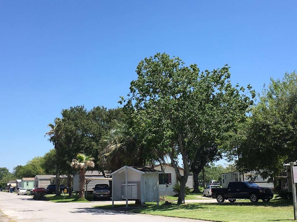 Bayside Mobile Home Park | 1818 Main St, La Marque, TX 77568, USA | Phone: (832) 422-7368