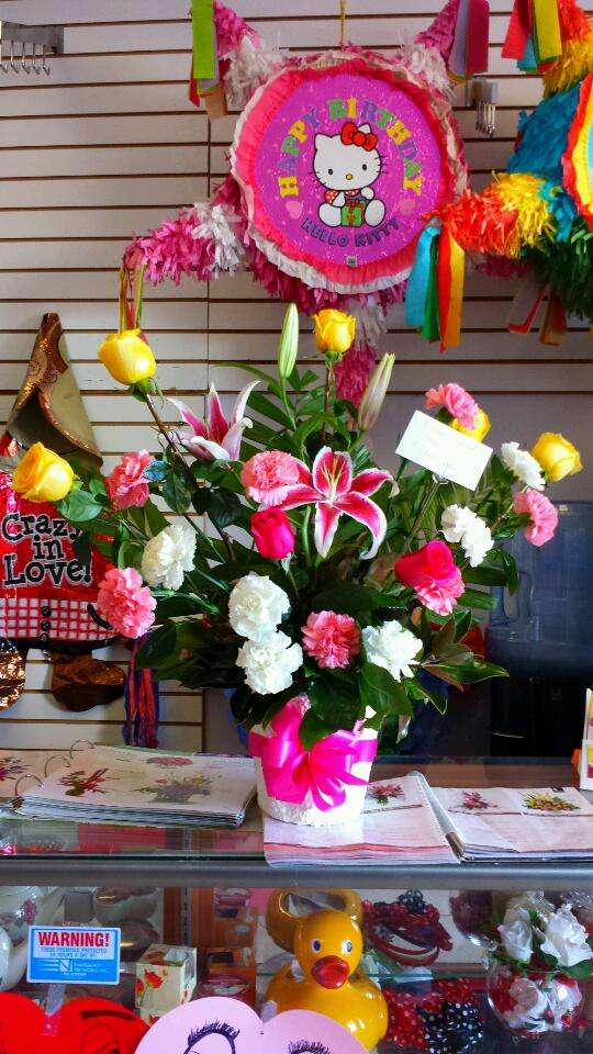 Barbs Iris Floral Boutique | 3905, 727 W Mt Houston Rd, Houston, TX 77038, USA | Phone: (281) 820-2294