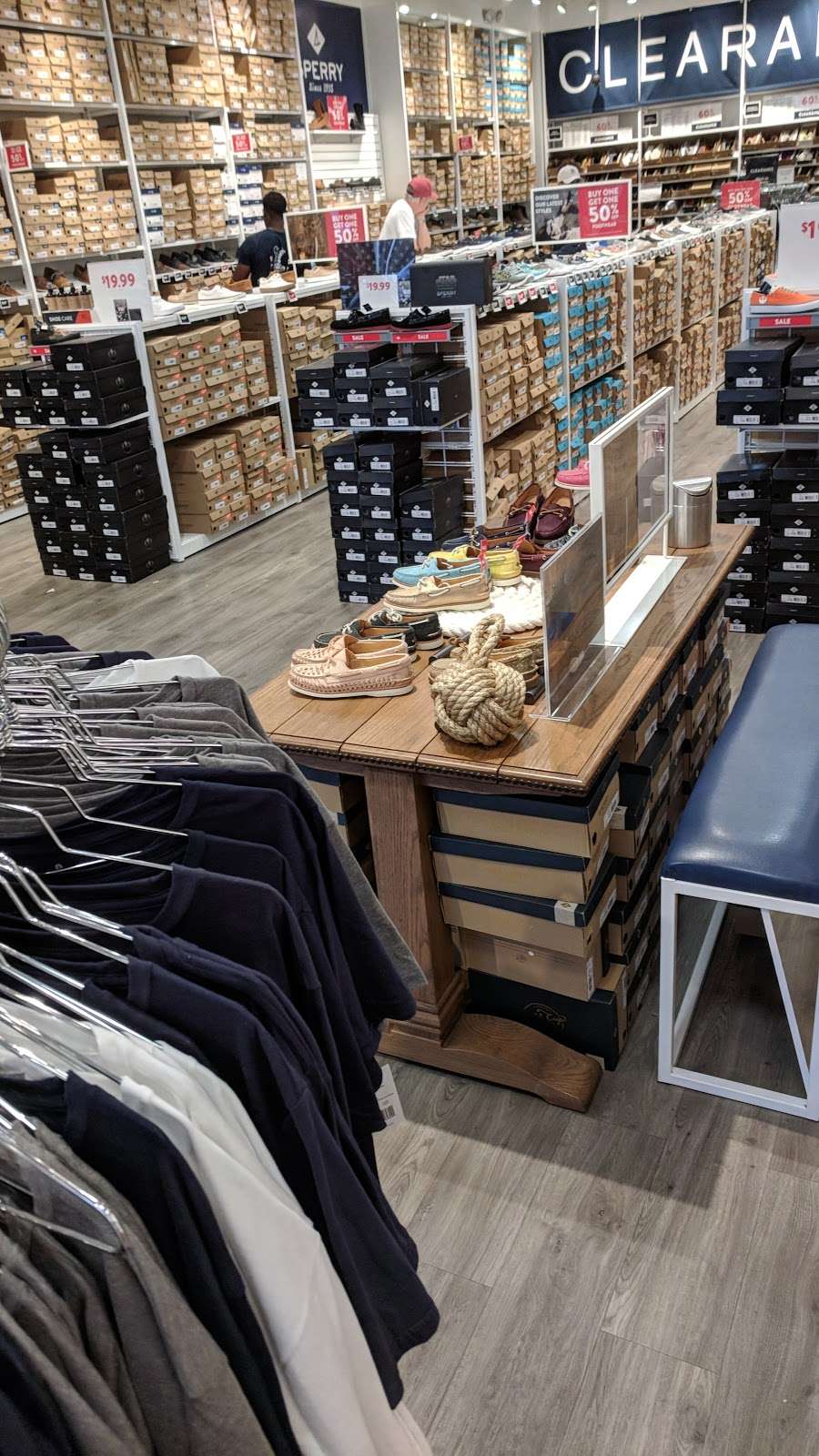 sperry outlet store