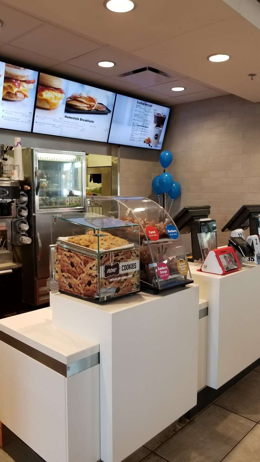 McDonalds | 551 Crystal Point Rd, Crystal Lake, IL 60014 | Phone: (815) 455-6630