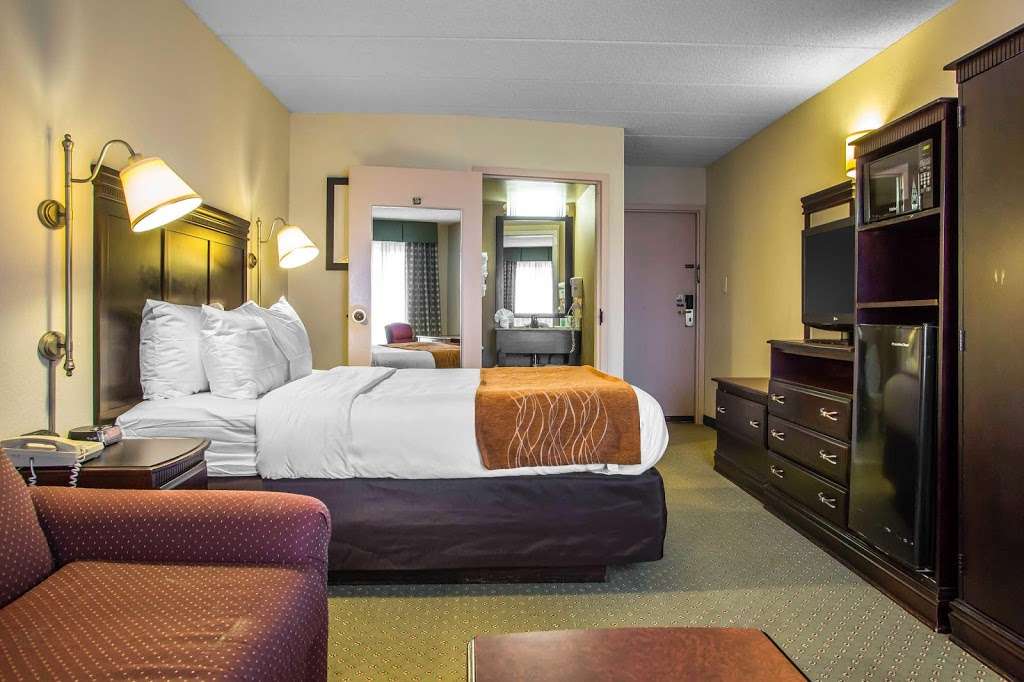 Comfort Inn & Suites | 7079 E Black Horse Pike, Pleasantville, NJ 08232, USA | Phone: (609) 484-1900