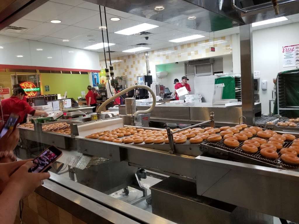 Krispy Kreme Doughnuts | 25802 El Paseo Avenue, Mission Viejo, CA 92691, USA | Phone: (949) 348-8900