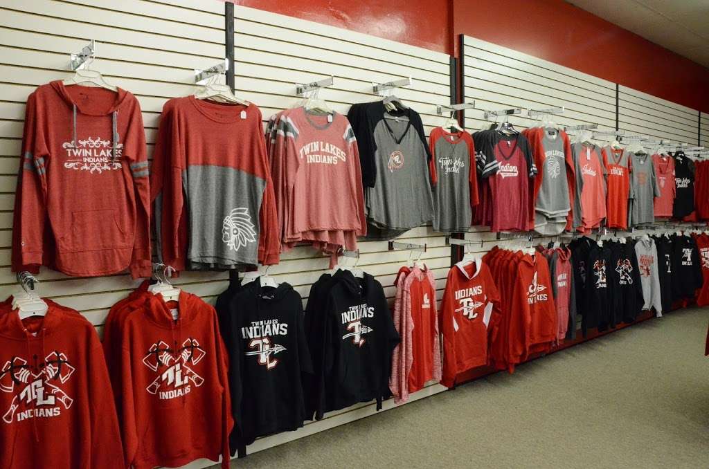 Mickey Bs Sports & Apparel | 129 N Main St, Monticello, IN 47960, USA | Phone: (800) 334-6391