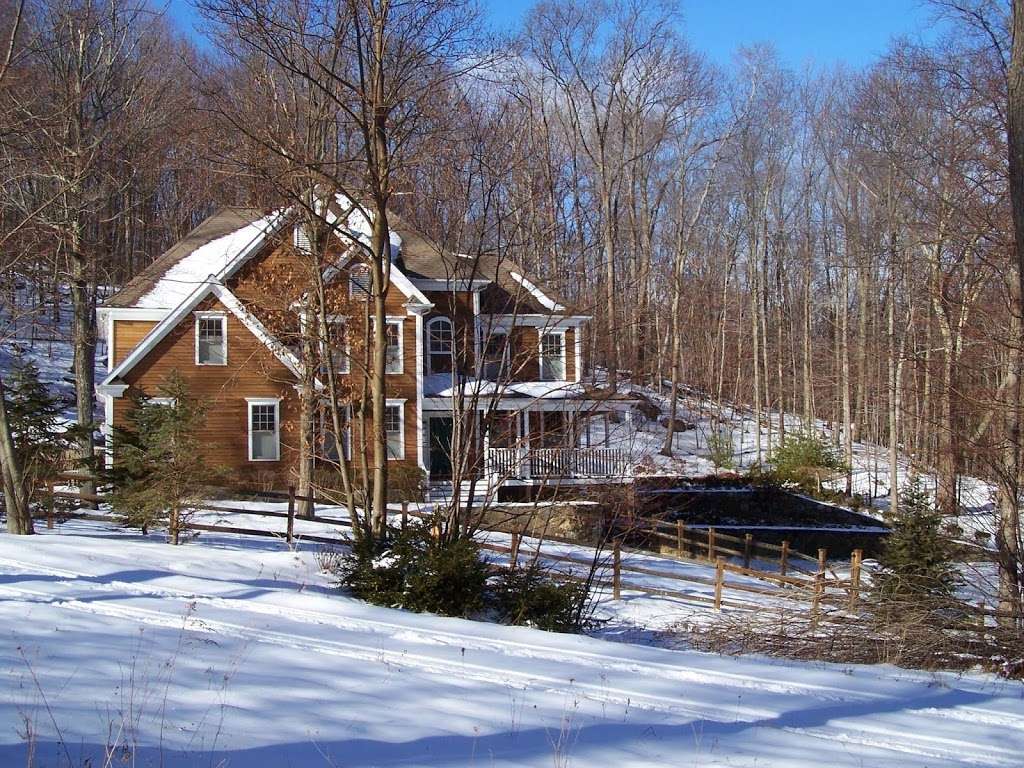 Cheryl Finley Candlewood Lake Real Estate | 145 Pine Hill Rd, New Fairfield, CT 06812, USA | Phone: (203) 948-5607