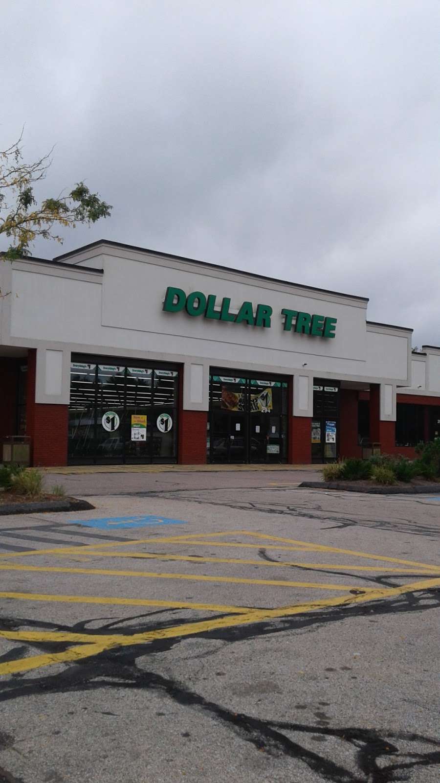 Dollar Tree | 294 Winthrop St, Taunton, MA 02780 | Phone: (508) 823-8957