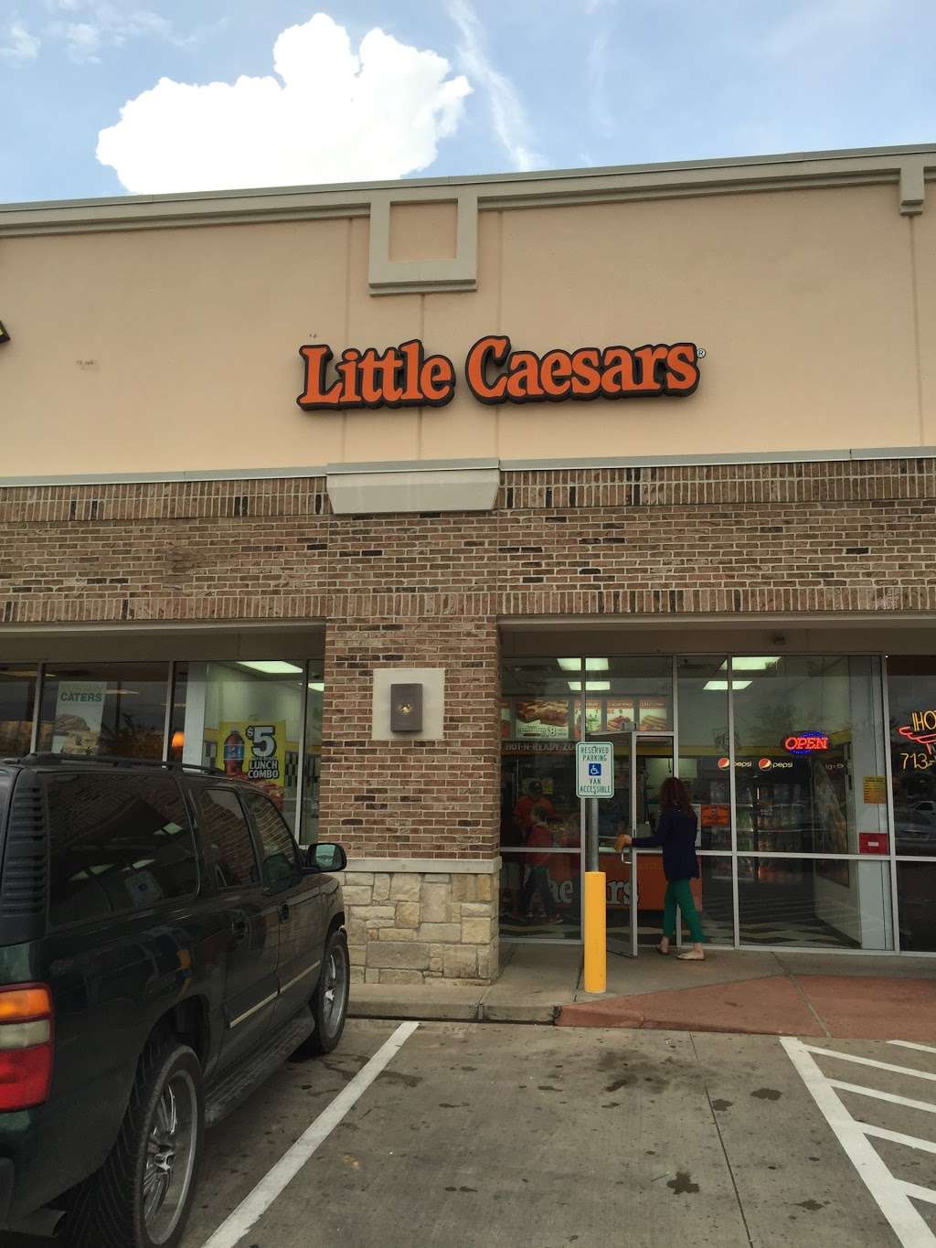 Little Caesars Pizza | 11037 Shadow Creek Pkwy, Pearland, TX 77584, USA | Phone: (713) 340-0209