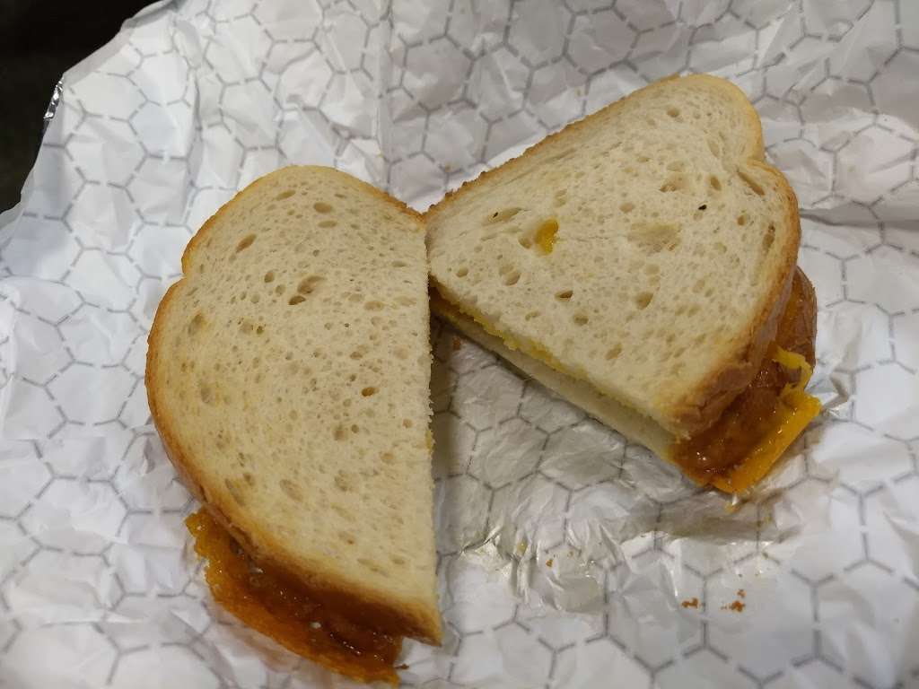Camden Food Co. | Midway International Airport, S Cicero Ave, Chicago, IL 60629, USA