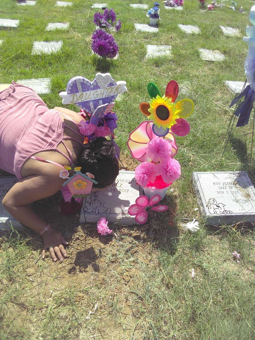 First Memorial Park Cemetery | 20567 TX-16, Von Ormy, TX 78073, USA | Phone: (210) 624-2840