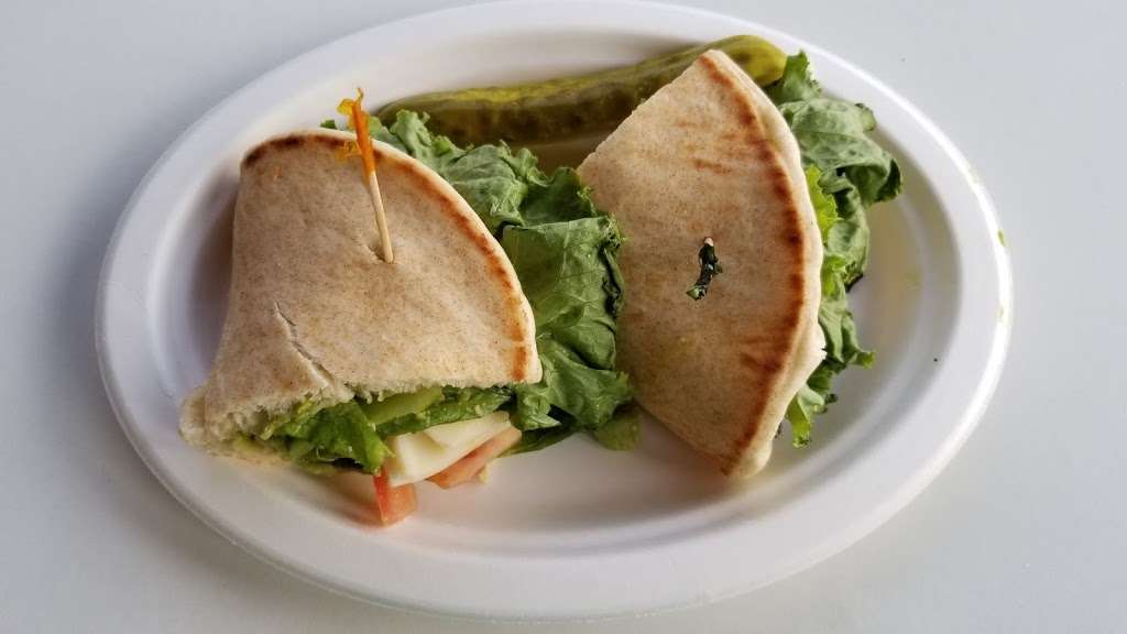 Seaport Village Deli | 881 W Harbor Dr, San Diego, CA 92101, USA | Phone: (619) 232-7616