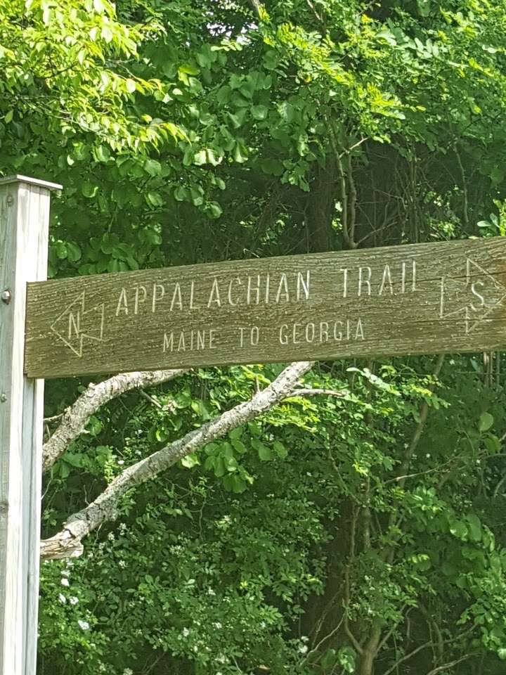 Appalachian Trail Parking | 40°3137.1"N 76°1324.8"W, Bethel, PA 19507, USA