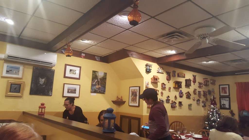 Sazon Restaurant & Cafe | 941 Spring Garden St, Philadelphia, PA 19123, USA | Phone: (215) 763-2500
