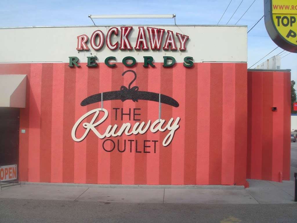 The Runway Outlet | 2395 Glendale Blvd, Los Angeles, CA 90039, USA | Phone: (323) 522-6192