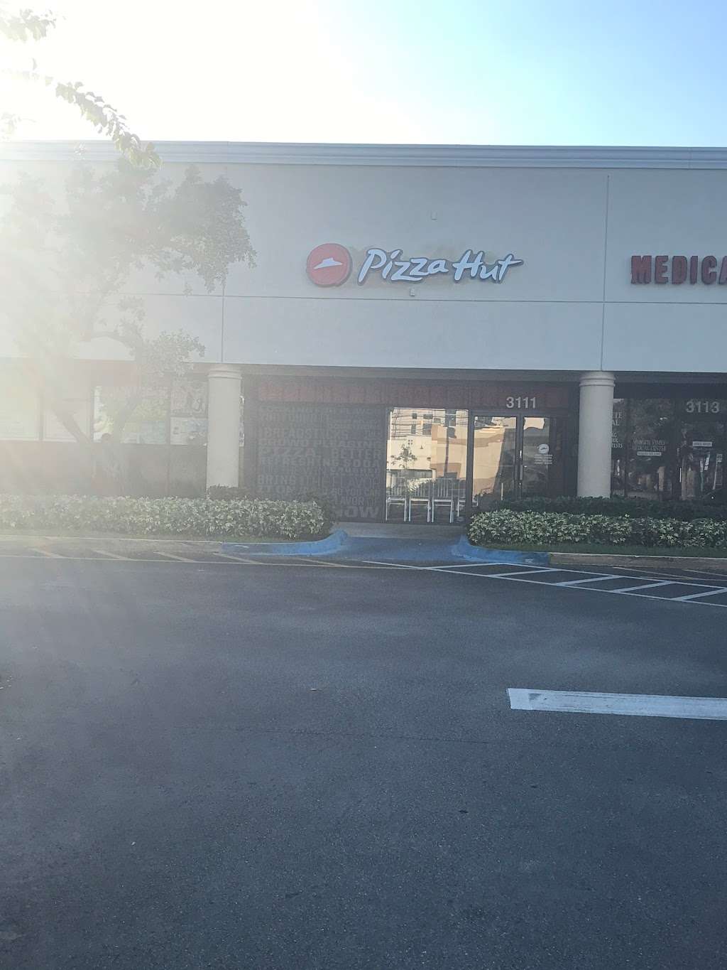 Pizza Hut | 3111 N, FL-7, Margate, FL 33063 | Phone: (954) 972-6222