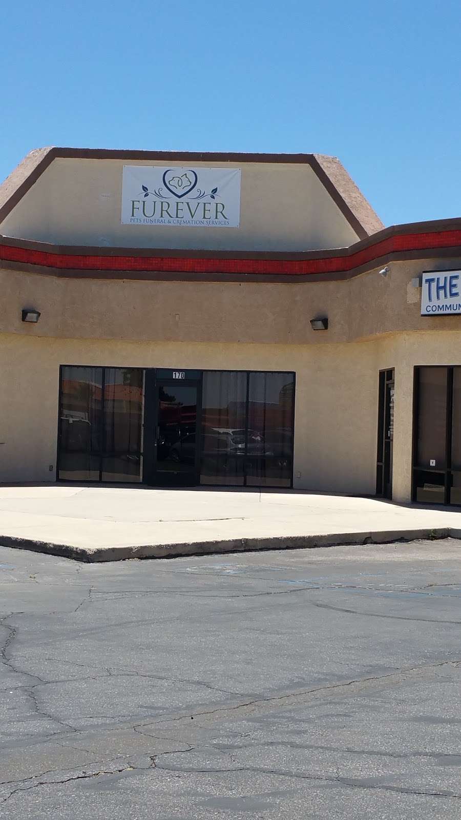 FurEver Pets Funeral & Cremation Services | 11146 Hesperia Rd #104, Hesperia, CA 92345, USA | Phone: (760) 694-7005