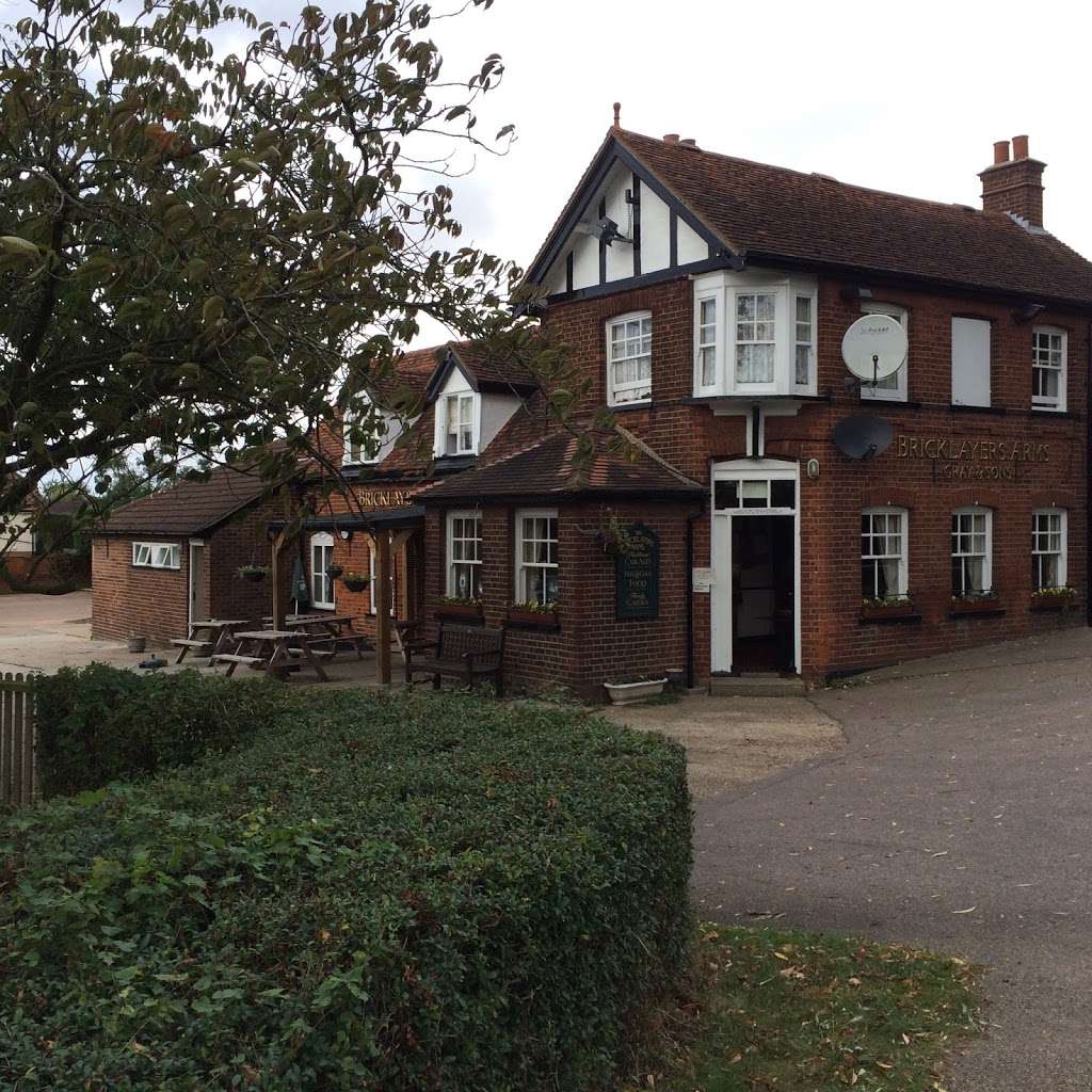 Bricklayers Arms | Stondon Massey, Hook End, Brentwood CM15 0EQ, UK | Phone: 01277 821152