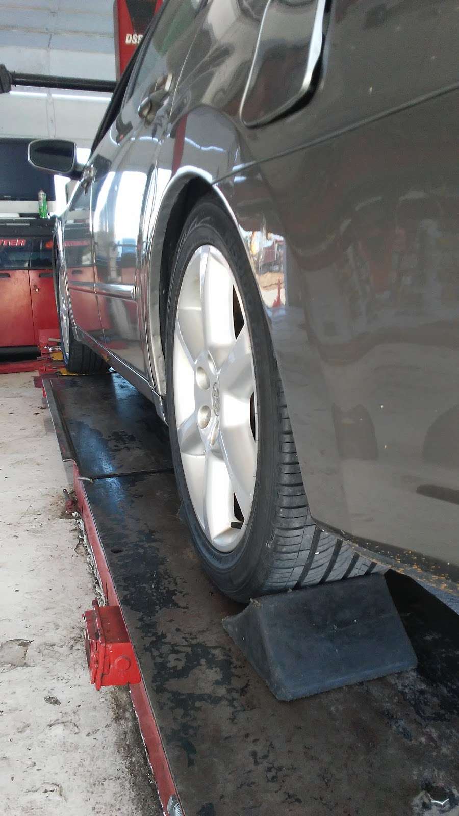 AUTOMOBIL SERVICES LLC | 2101 Shepherd Dr, Houston, TX 77007, USA | Phone: (713) 862-5711