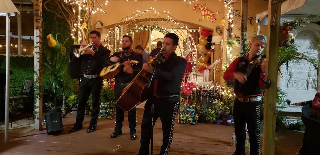 Mariachi Fiesta Grande, Musica Mariachi, Miami FL | 5971 SW 13th Terrace, Miami, FL 33144, USA | Phone: (786) 486-1758