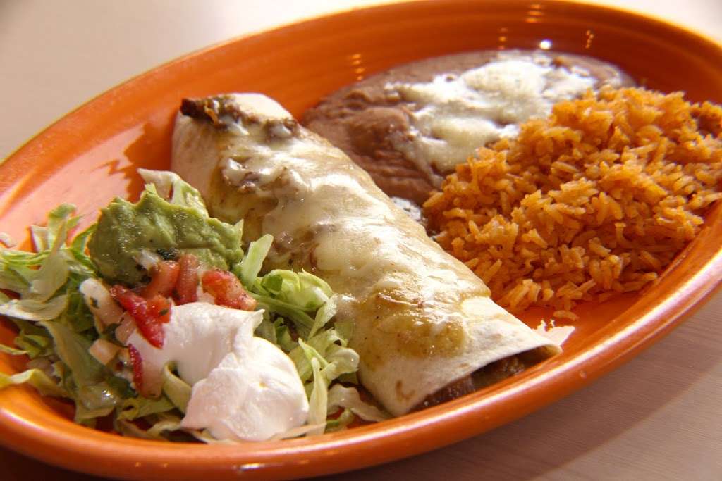 Dos Reales Authentic Mexican Restaurant | 6453 Quivira Rd, Shawnee, KS 66216, USA | Phone: (913) 962-5014