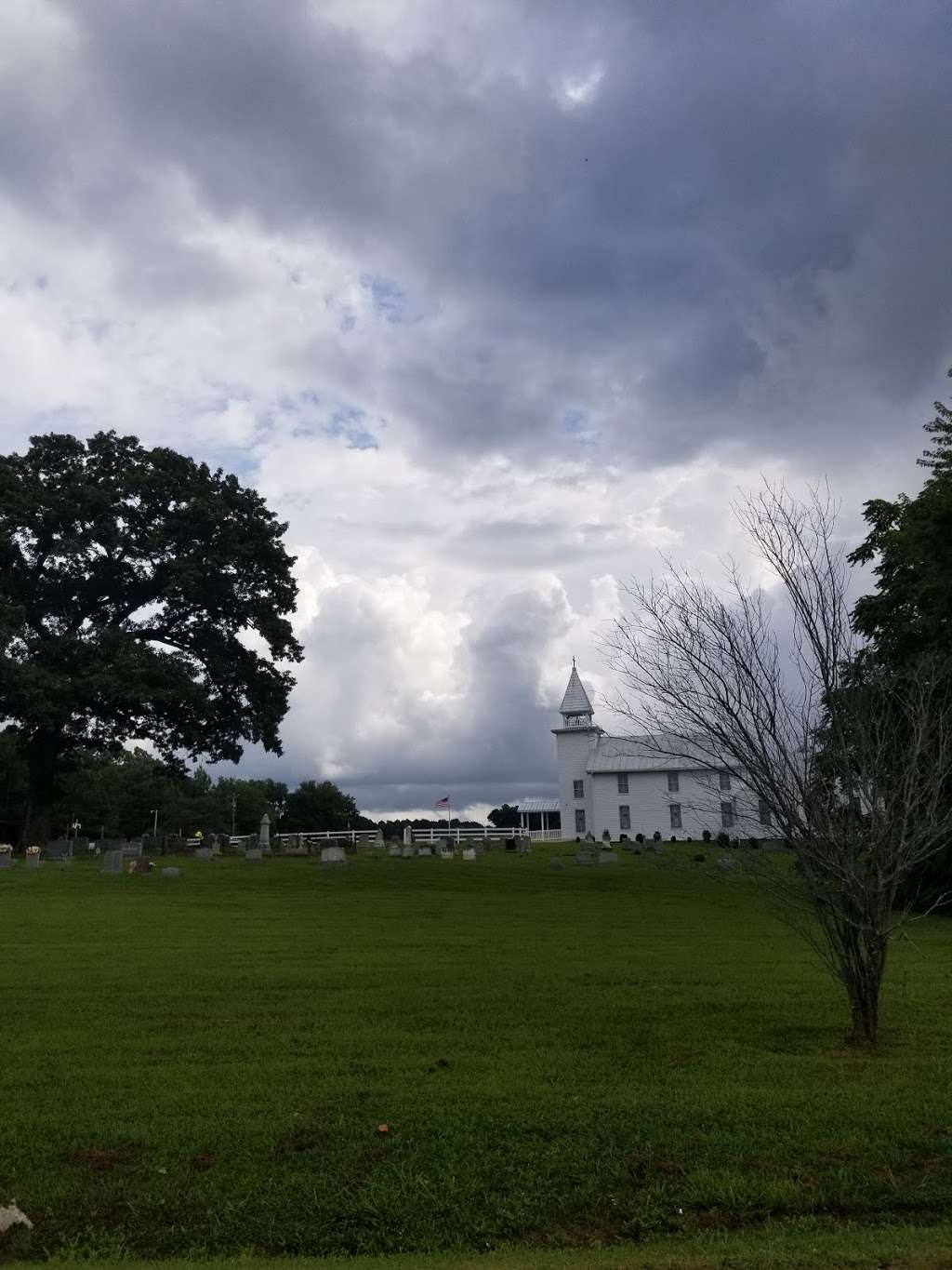 Calvary United Methodist Church | 7647 History Land Hwy, Warsaw, VA 22572, USA