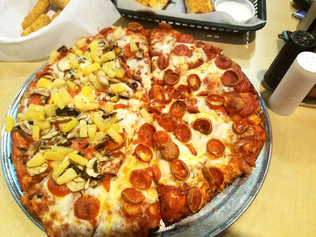 Mountain Mikes Pizza | 7319 Milliken Ave, Rancho Cucamonga, CA 91730 | Phone: (909) 466-8011