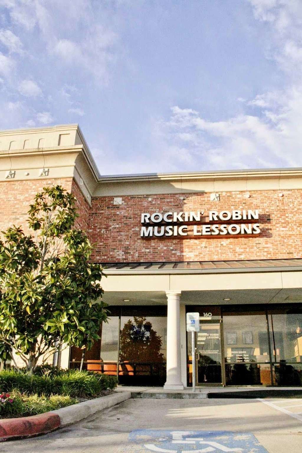 Rockin Robin Music Lessons | 9029 Hwy 6 #160, Missouri City, TX 77459, USA | Phone: (281) 778-2378
